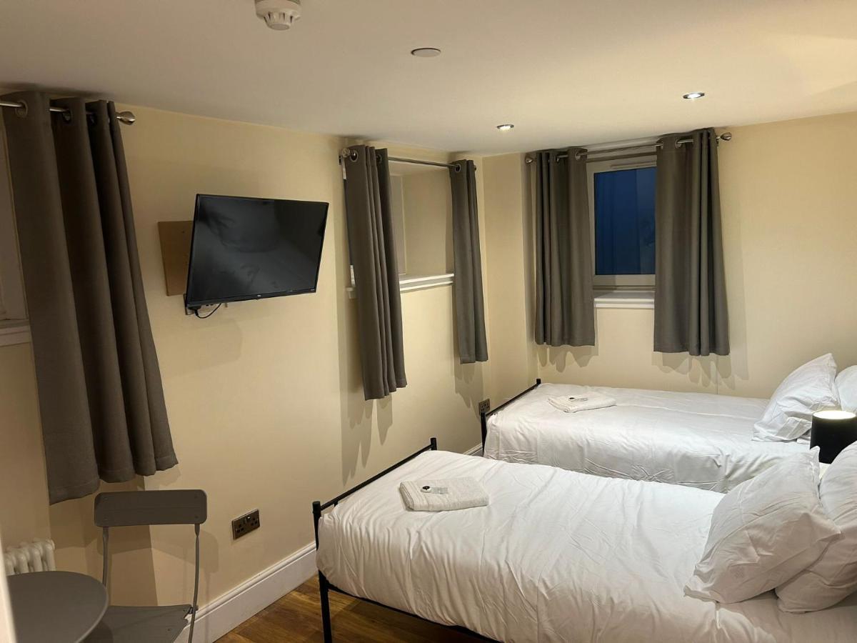 Twin Room With En-Suite EDI Eksteriør bilde